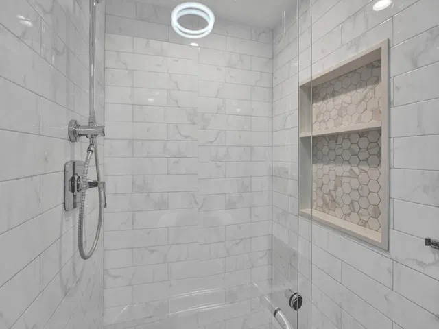  Unit 306 photo 21