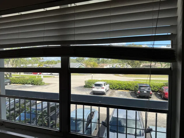 Unit 222 photo 11