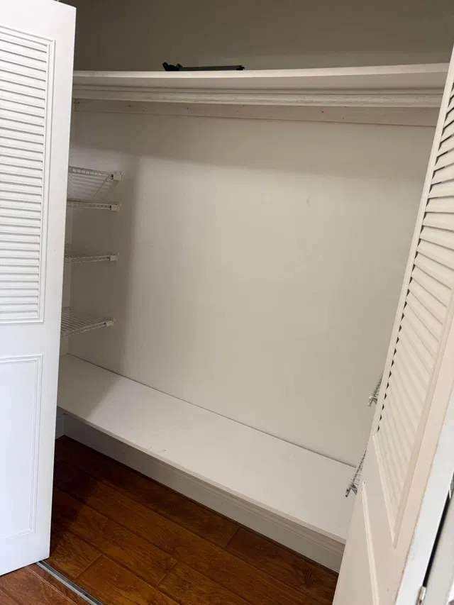 Unit 222 photo 26