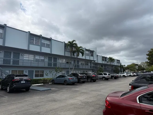 Unit 222 photo 38