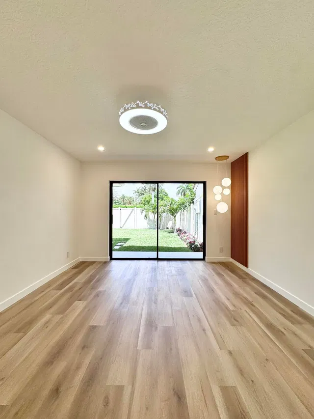 Residence photo 10