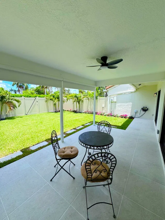 Residence photo 23