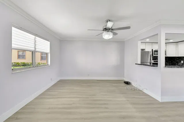  Residence photo 5