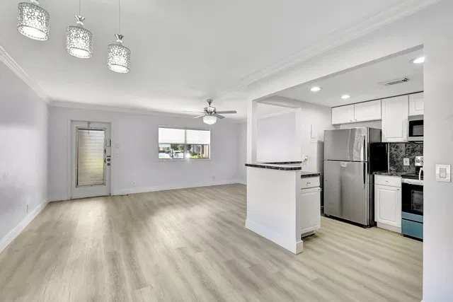  Residence photo 11