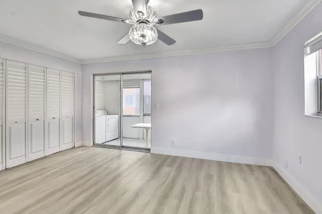  Residence photo 17