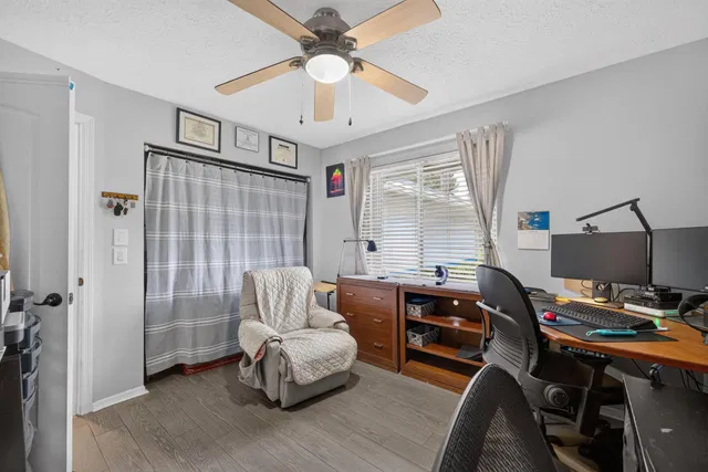 Residence photo 26