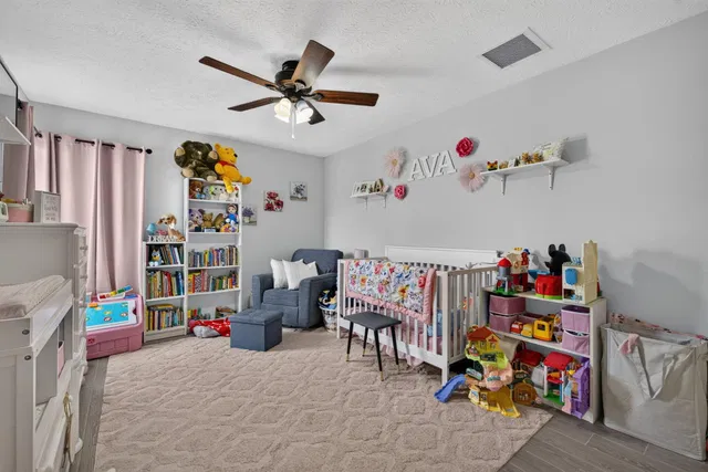 Residence photo 28