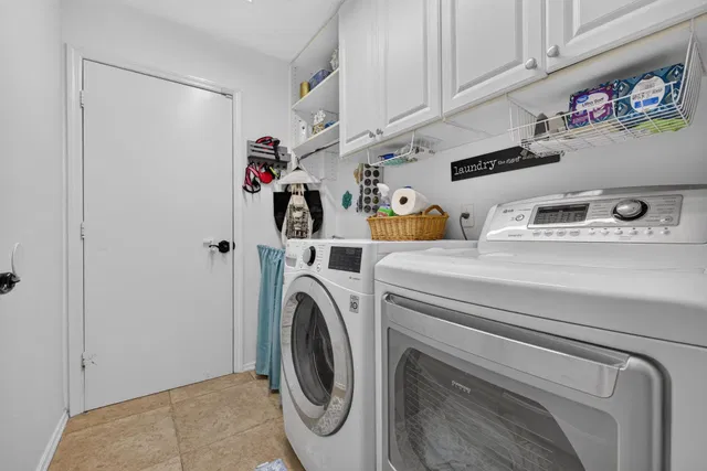 Residence photo 32