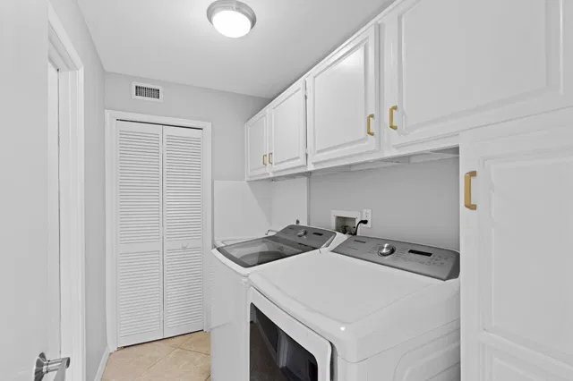 Residence photo 18