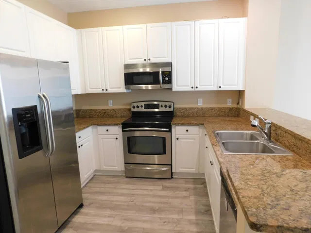  Residence photo 10