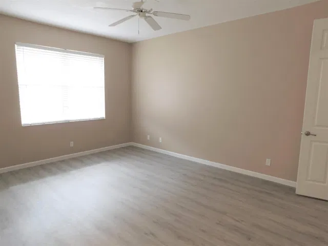  Residence photo 18