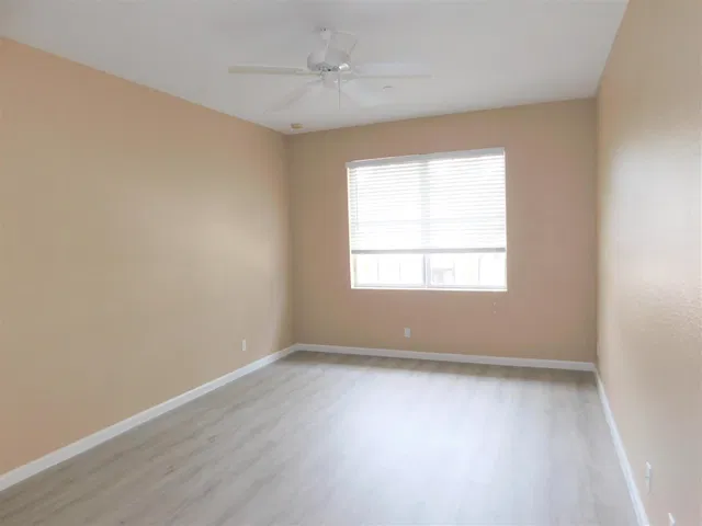  Residence photo 24