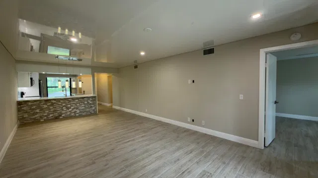  Unit C photo 10