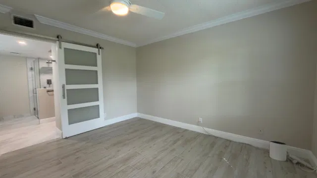  Unit C photo 11