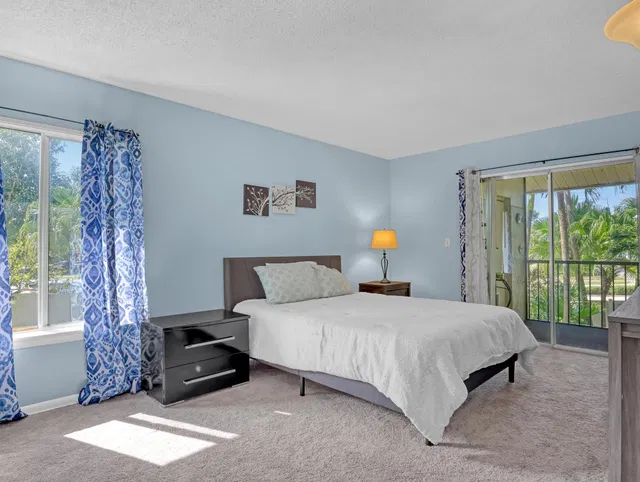  Unit H photo 19