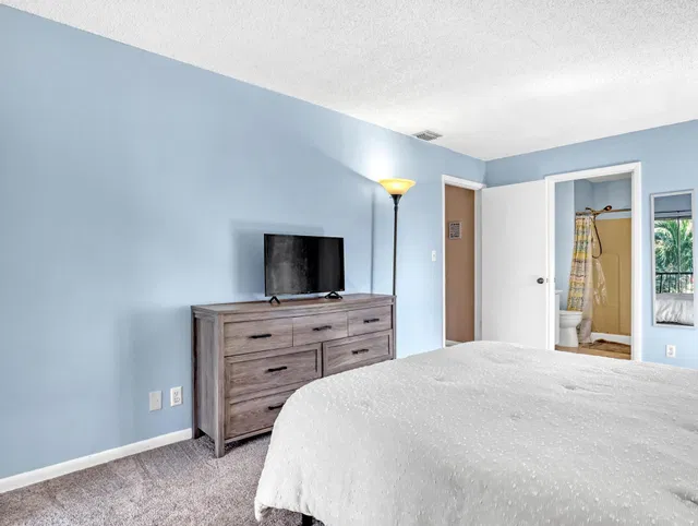  Unit H photo 21