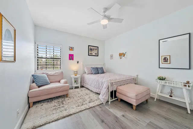 Residence photo 32