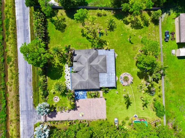 Residence photo 6