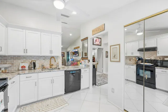 Residence photo 11