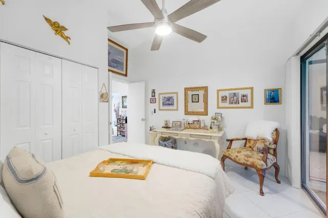 Residence photo 19