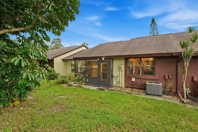 Residence photo 26