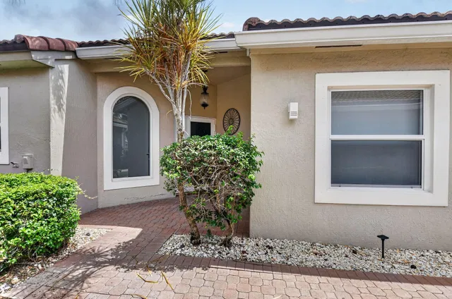  Residence photo 4