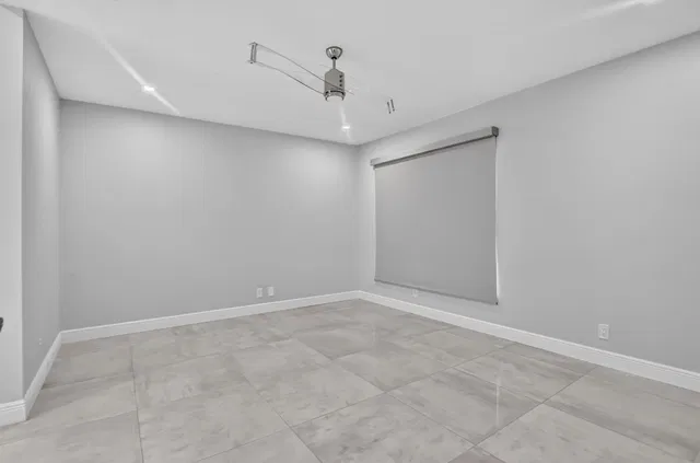  Residence photo 15