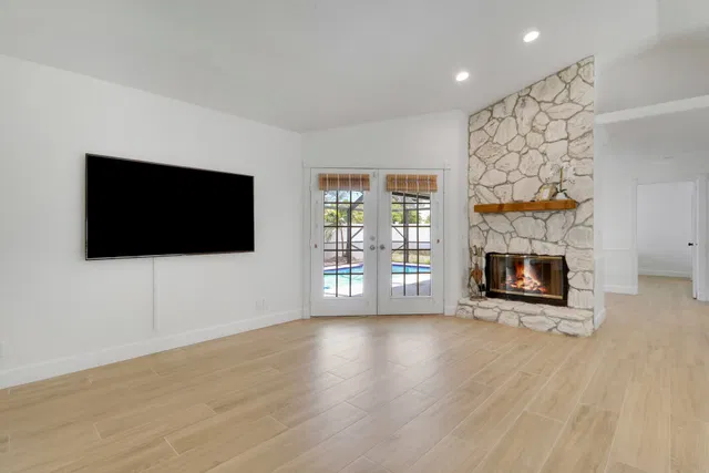 Residence photo 6