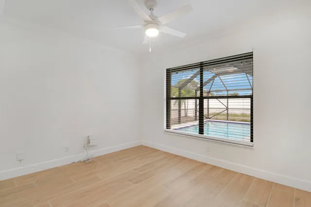 Residence photo 25