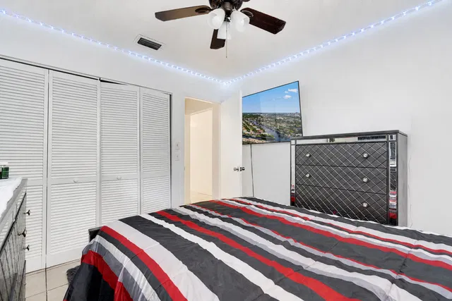 Residence photo 18