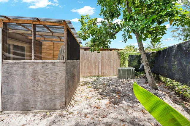 Residence photo 28