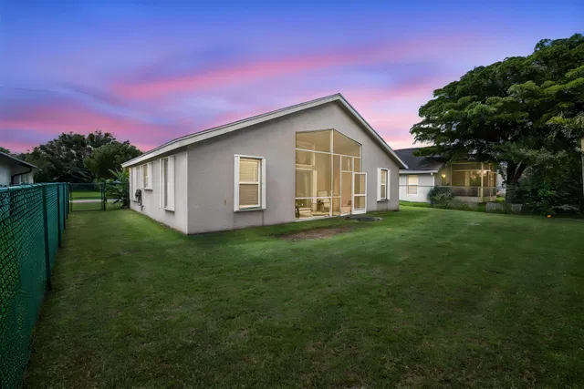 Residence photo 3
