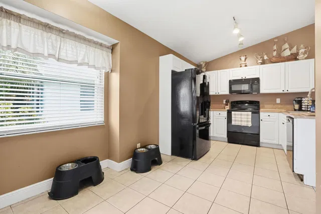 Residence photo 15