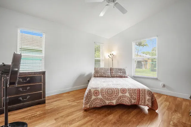Residence photo 20
