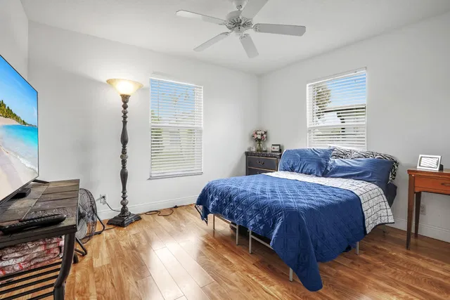 Residence photo 24