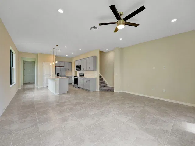  Residence photo 7
