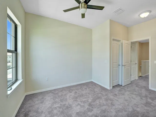  Residence photo 18