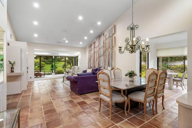 Residence photo 5