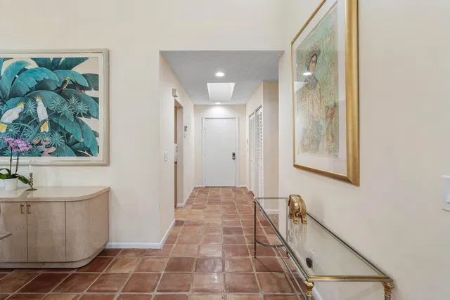 Residence photo 10