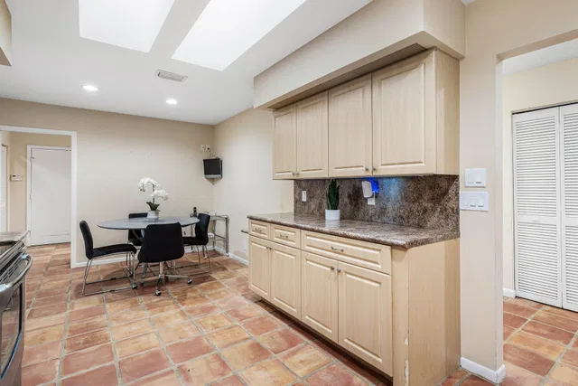 Residence photo 13