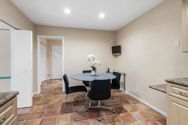 Residence photo 15