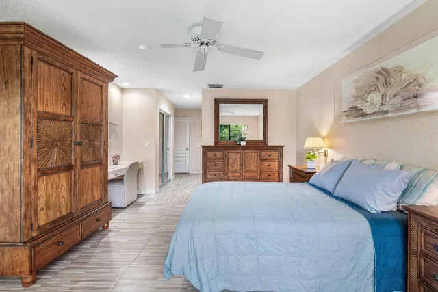 Residence photo 28