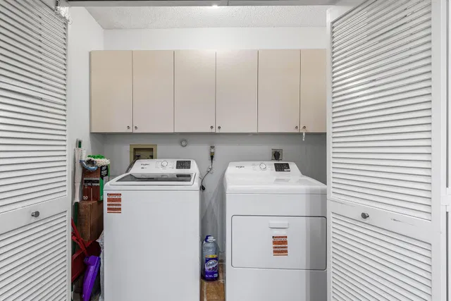 Residence photo 38