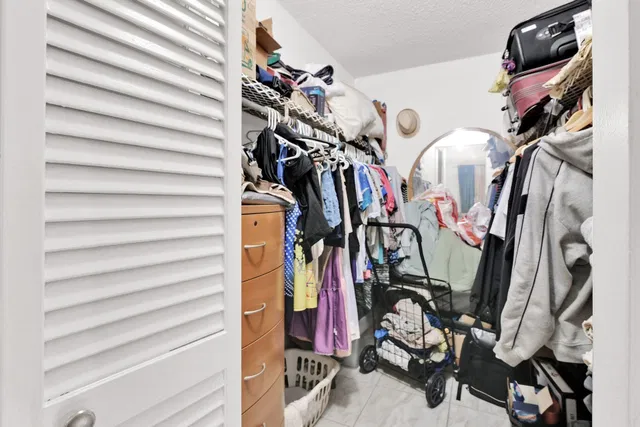 Unit 204 photo 15