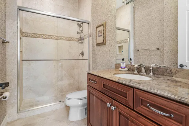  Residence photo 32
