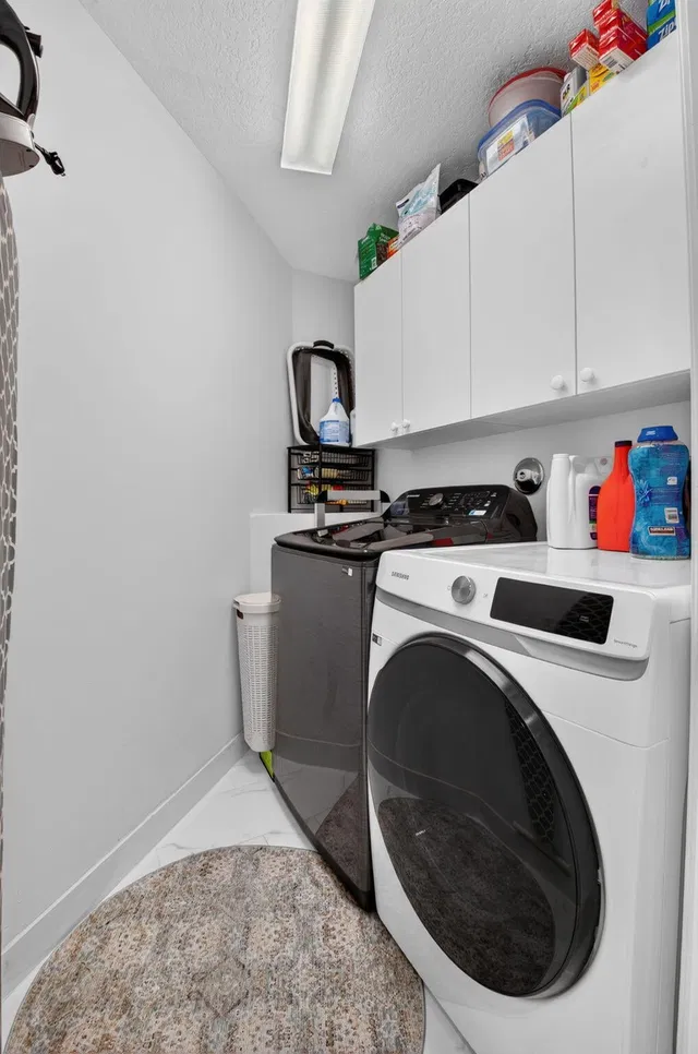 Residence photo 15