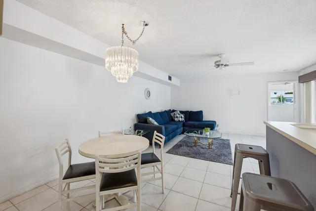 Unit 208 photo 5
