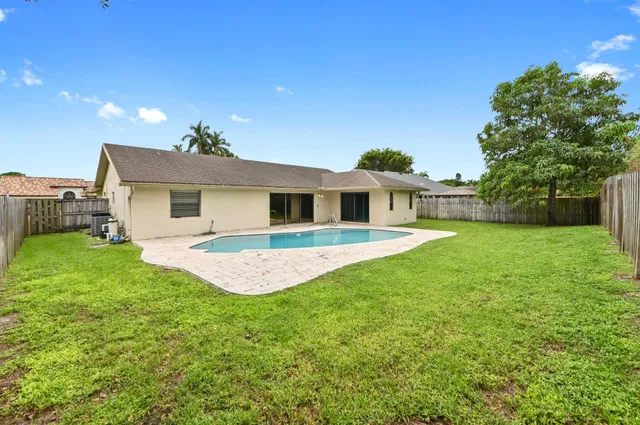 Residence photo 2