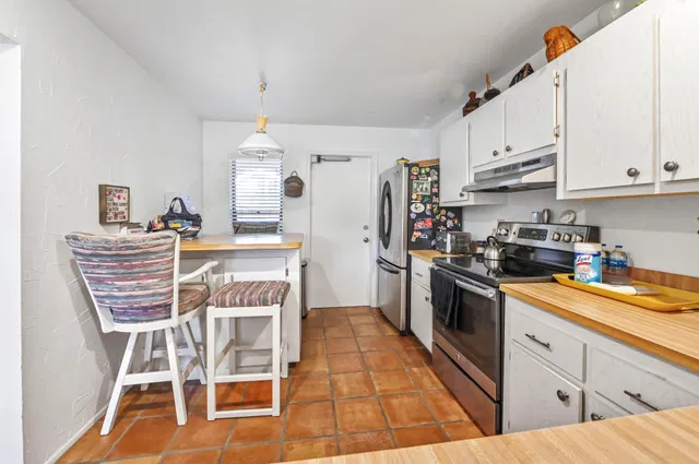 Residence photo 8