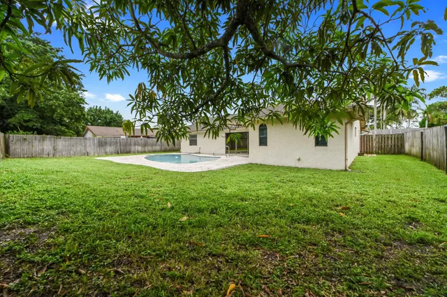 Residence photo 26